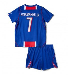 Paris Saint-Germain Khvicha Kvaratskhelia #7 Jalkapallovaatteet Lasten Kotipeliasu 2026-27 Lyhythihainen (+ Lyhyet housut)